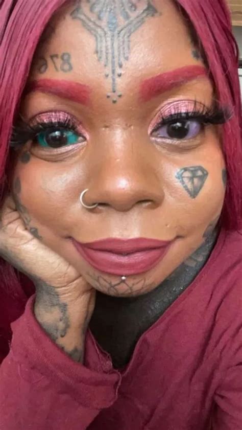 amber luke blind|Woman Who Tattooed Her Eyeballs Blue Was Left。